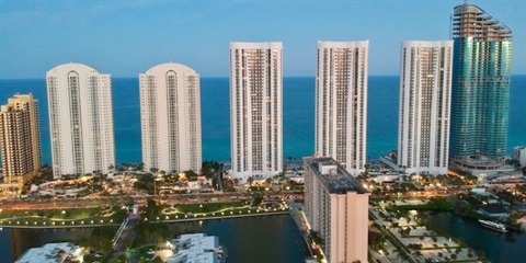 Skyline-view-of-Sunny-Isles-Beach (1).jpeg